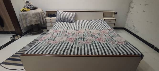Solid Wood Bed
