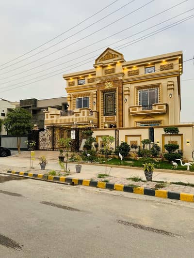 A luxurious new house in Wapda Town  E Block Multan is for sale