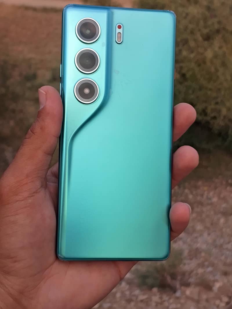 tecno camon 40 0