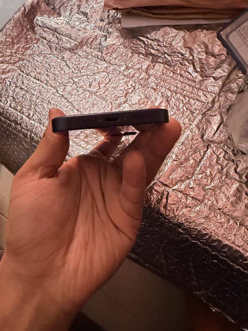 iPhone 12 mini 3