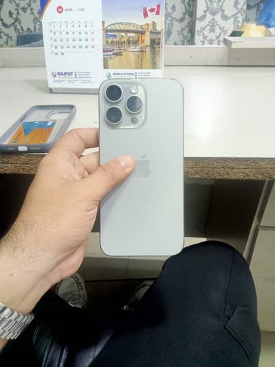 Apple iPhone 15 Pro Max