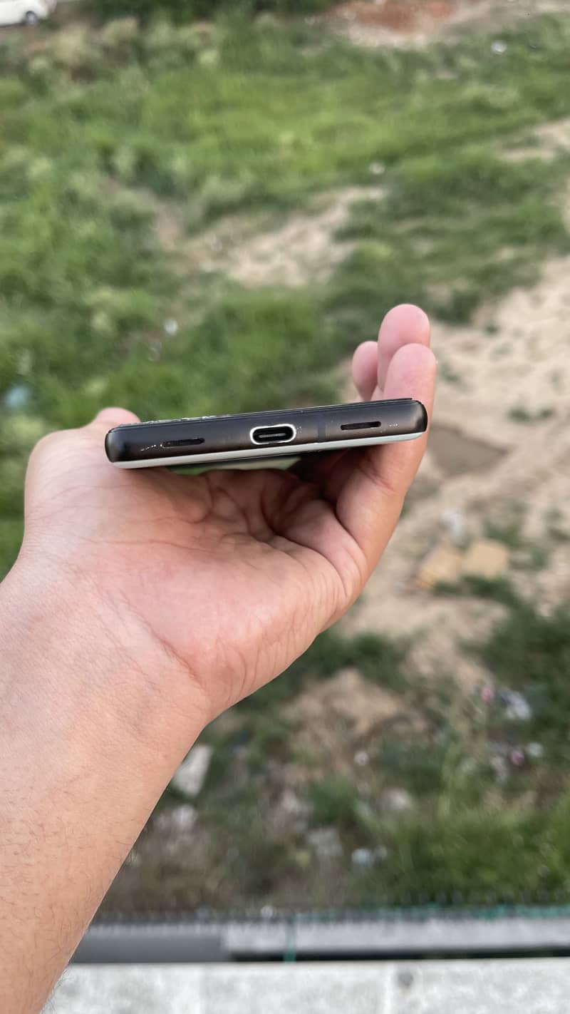 Google pixel 6a 3