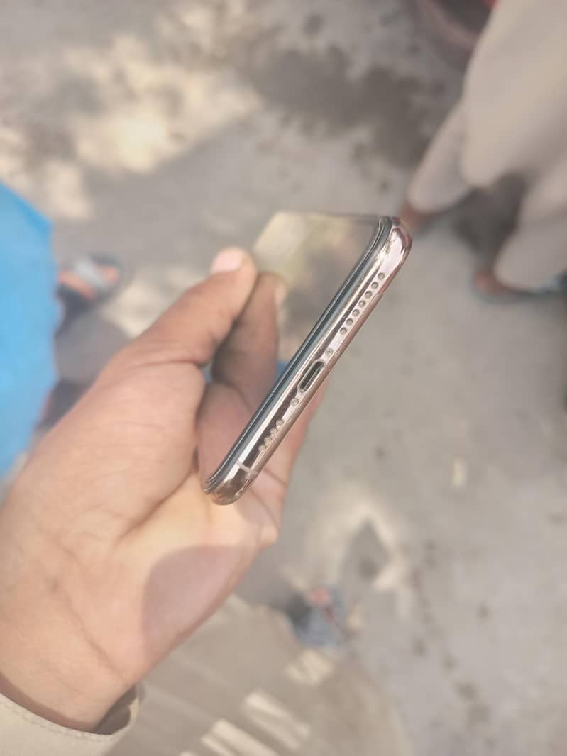 iPhone 4