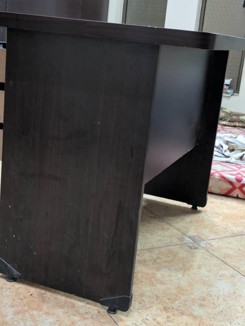 Computer Table / Study Table 4