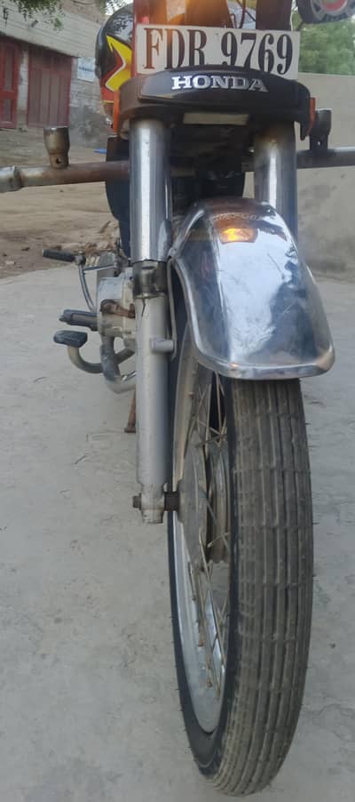 Honda CD-70 2014 model