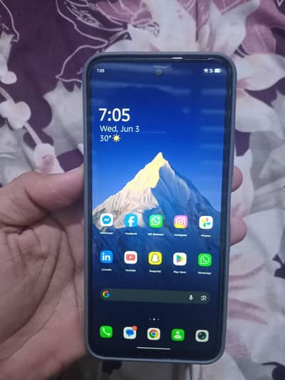 Infinix HOT 60i with box