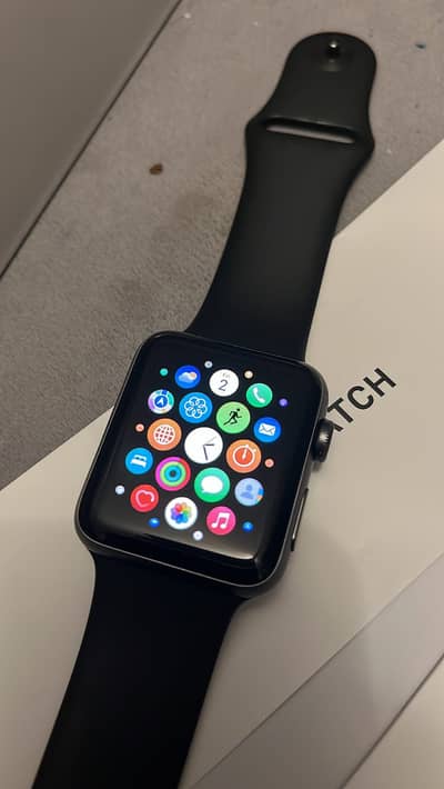 Apple Watch Series 3 Cellular + GPS 42mm