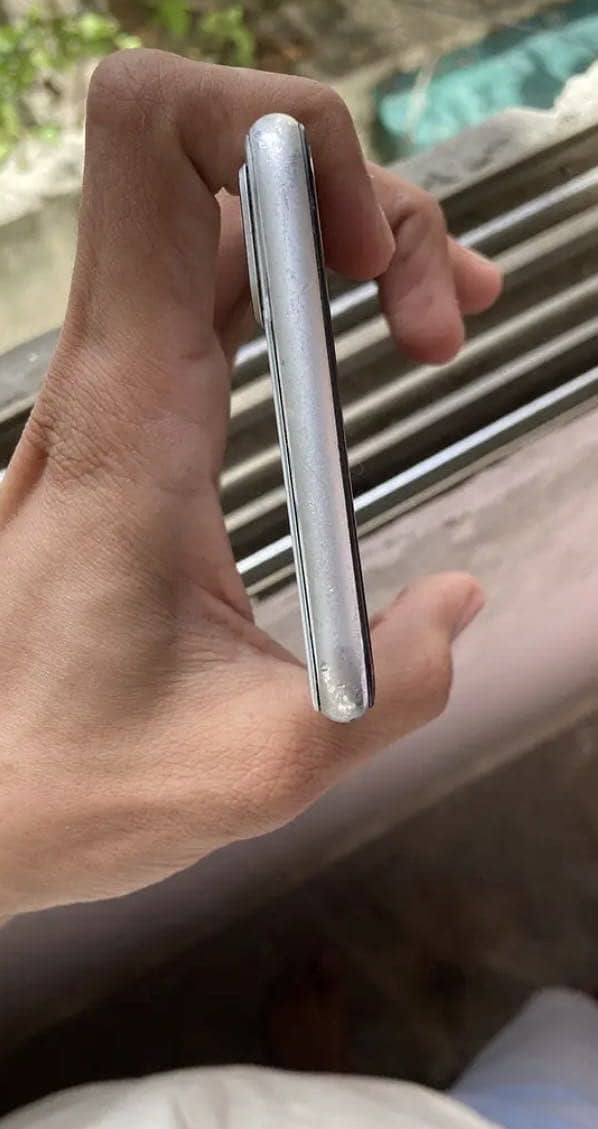 Apple iPhone 8 Plus 3
