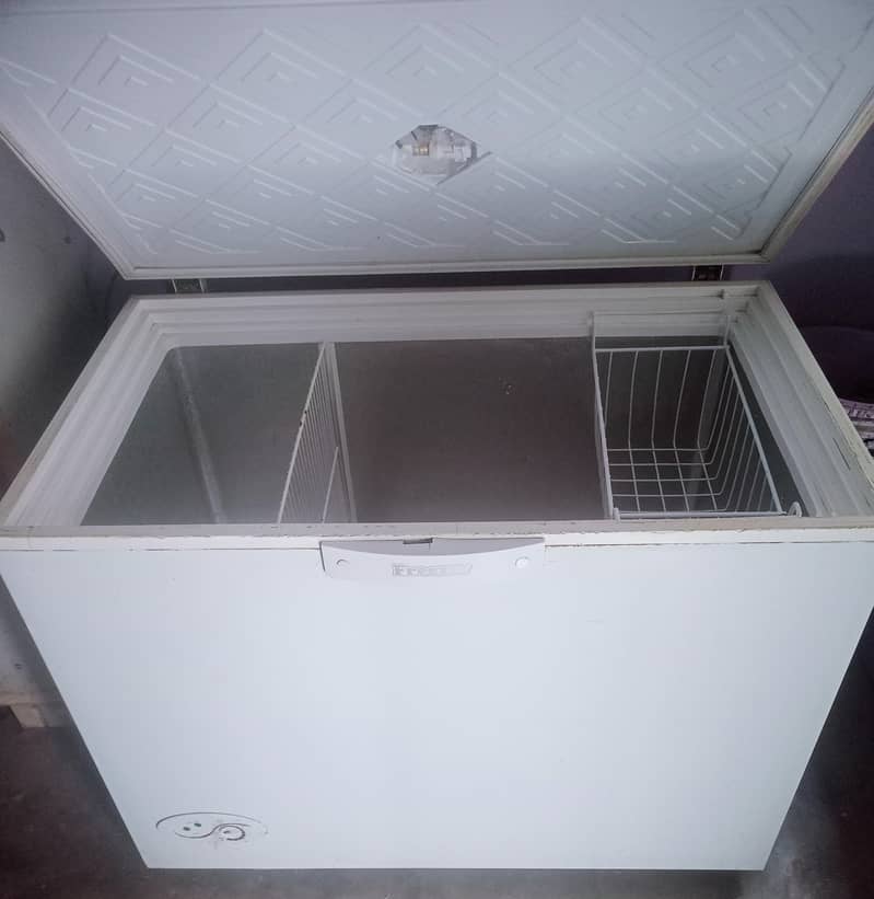 waves deep freezer 0