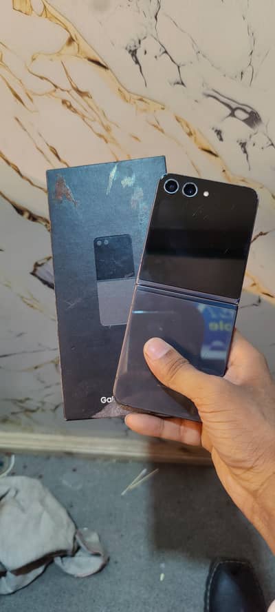 Samsung Mobile Z Flip 5
