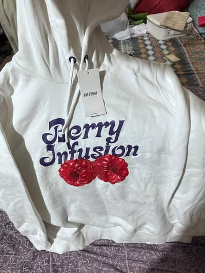 White hoodie size small