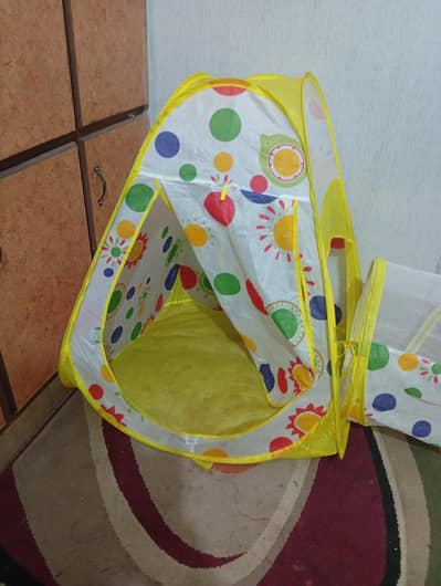 Play tent with Balls