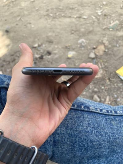 Apple iPhone 8
