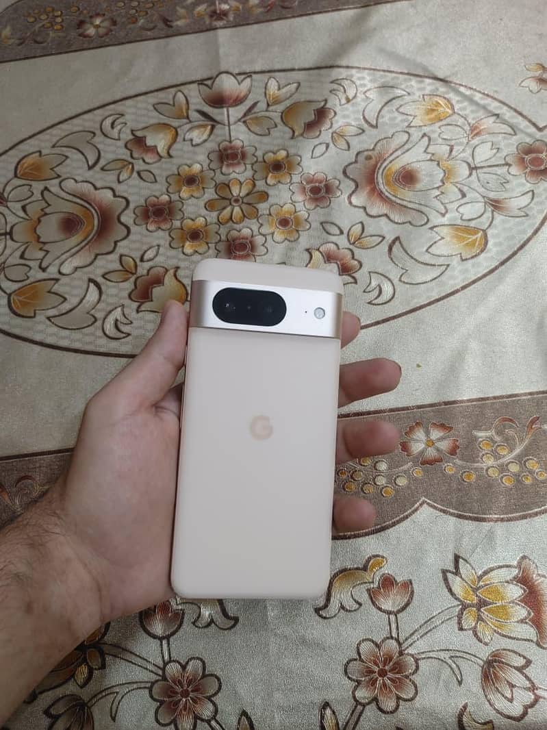 Google Pixel 8 3