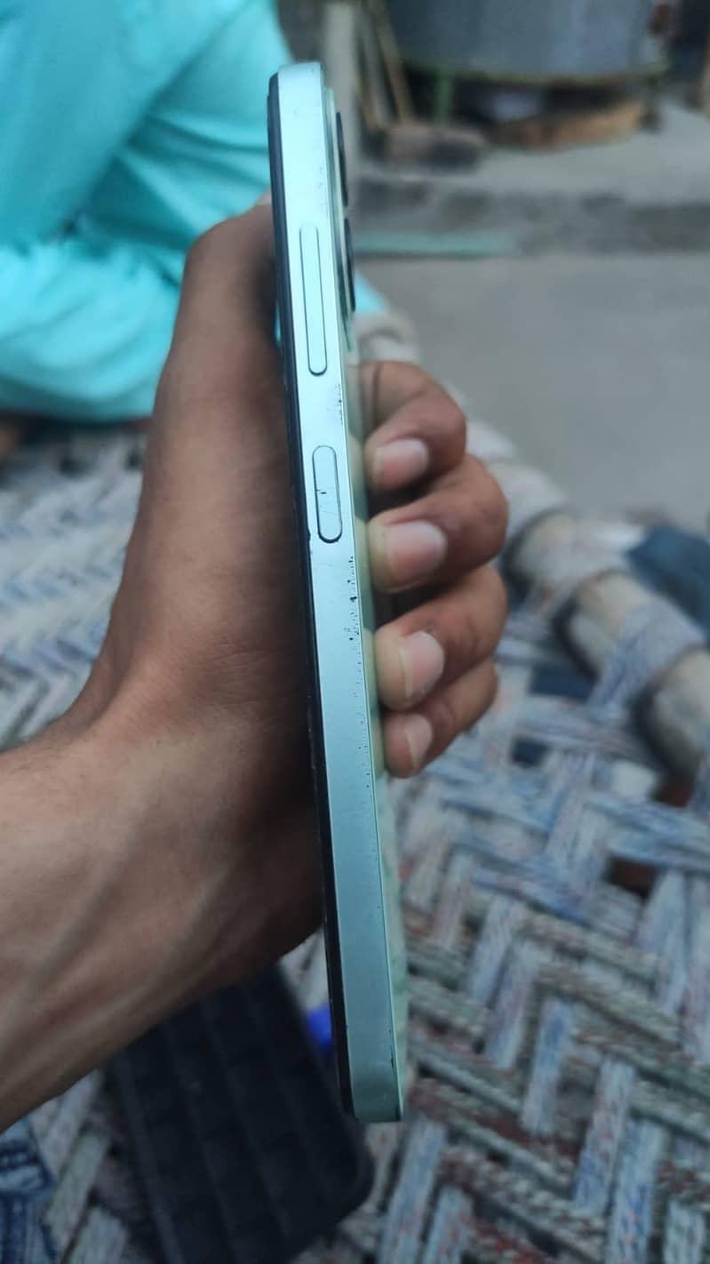 Sparx Neo 7 Plus 1