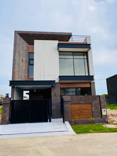 5 Marla Beautiful Lush Bungalow For Rent In DHA 9 Town | Affordable Luxury