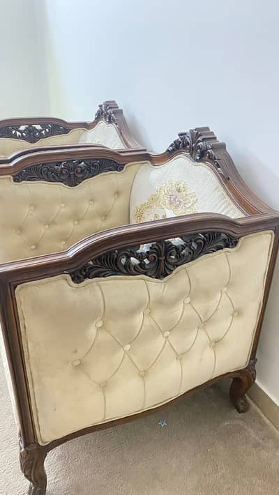Beautiful sofa set