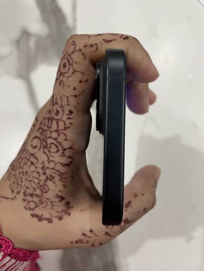 Apple iPhone 15