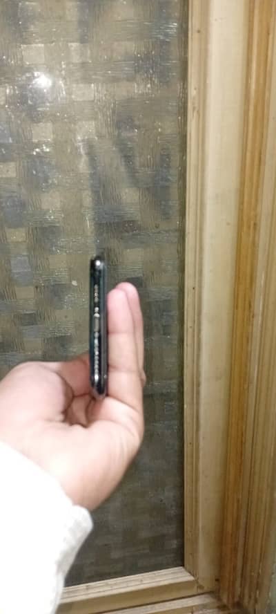 I phone Xs max 64 gb 34 thousand [ 0-3-2-9-9-0-4-7-0-8-0 ]