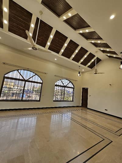 40x80 14 Marla Like A Brand New Luxury Tile Flooring House Prime Location For Rent In G-13/1