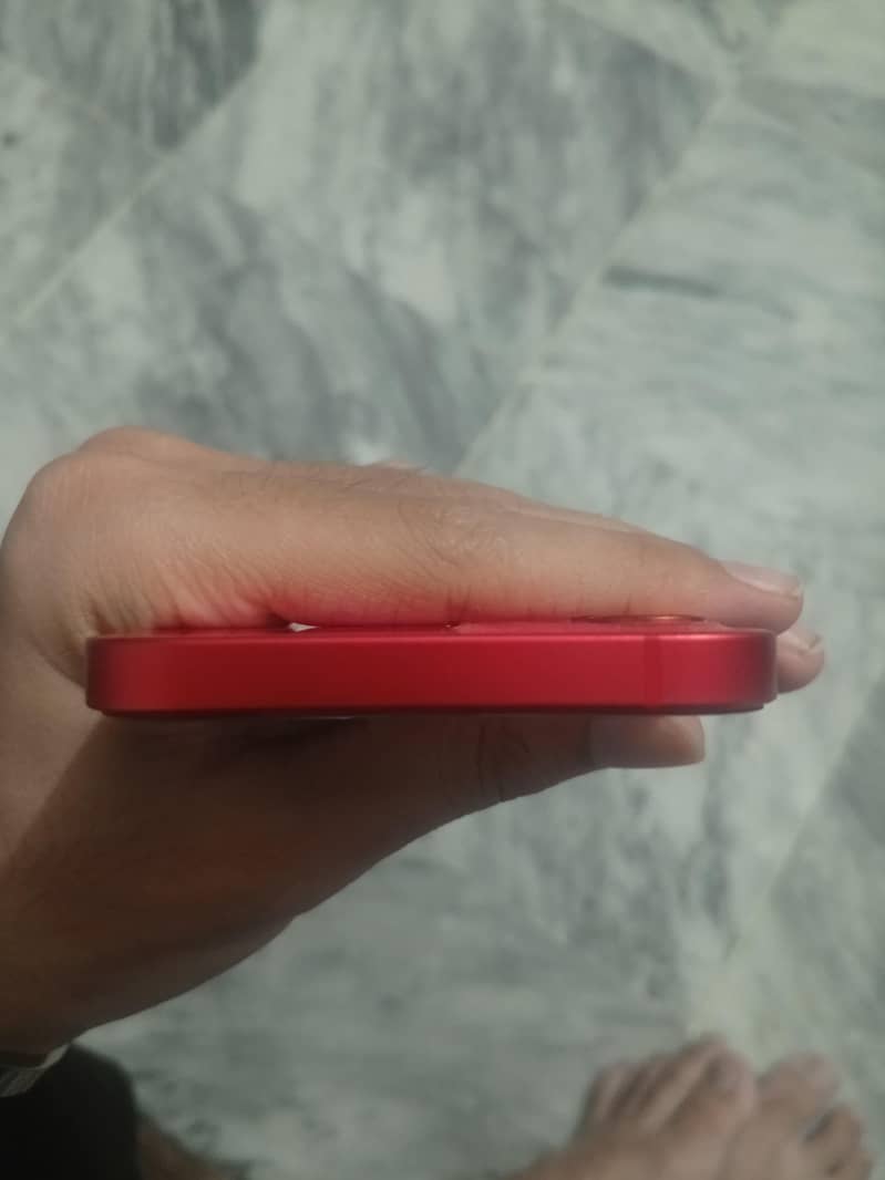 Apple iPhone 12 6