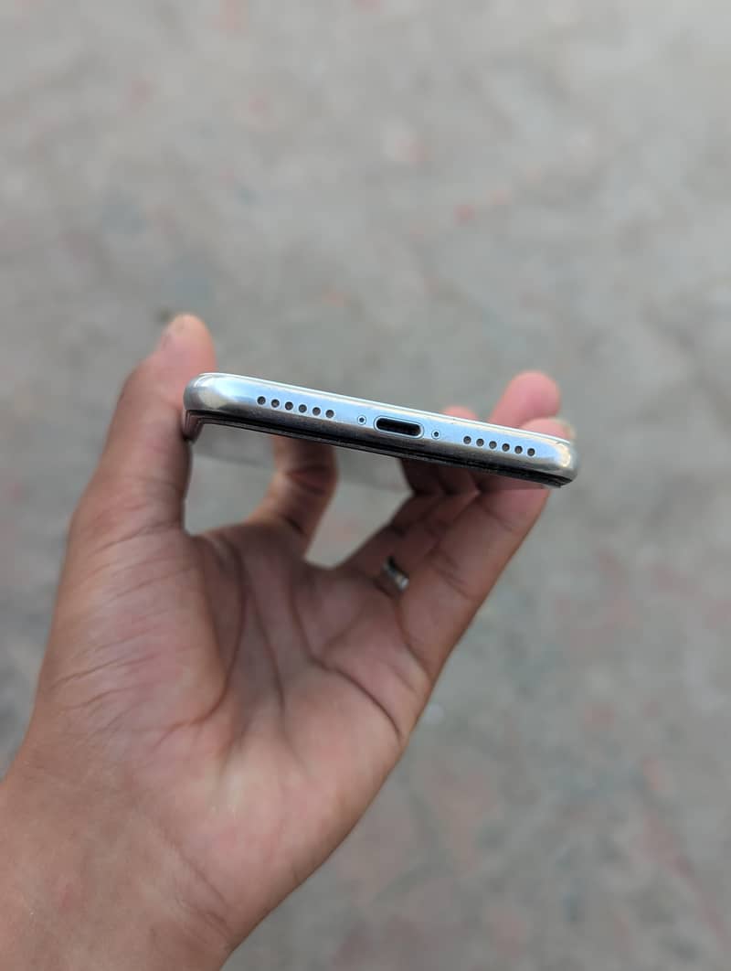 Apple iPhone X 0