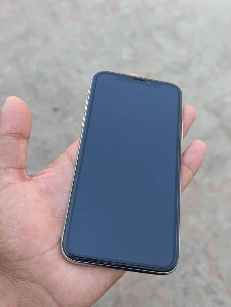 Apple iPhone X 5
