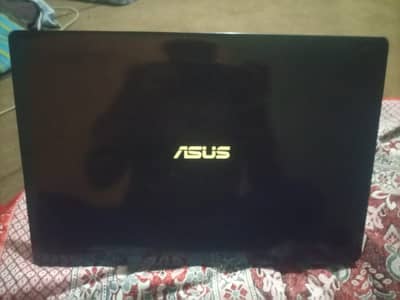 Asus I7 laptop touch screen with 2 gp nvidia graphic card