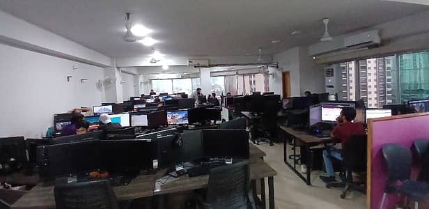 2312 Sqfts Office Available For Rent