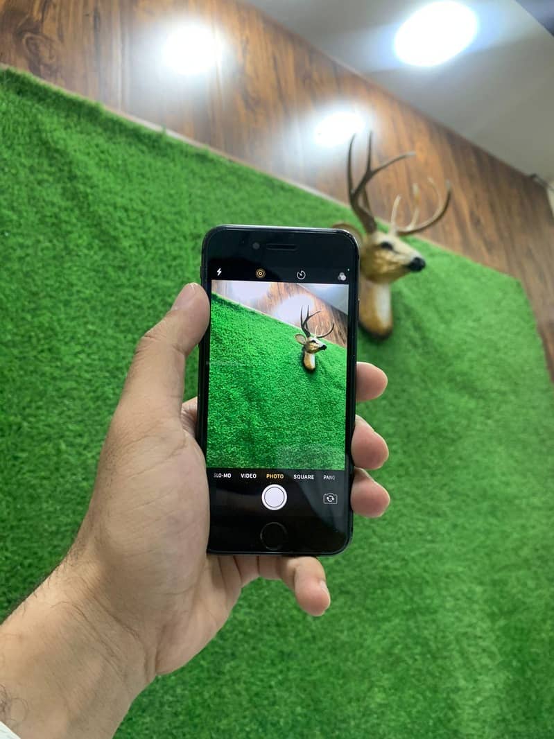 Apple iPhone 8 2