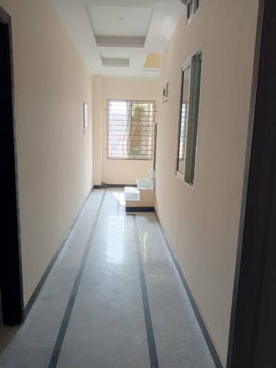 flate avalible for rent 2 bed attach bath dd kitchen satellite town rawalpindi