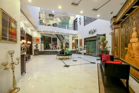 2 KANAL 100% ORIGNAL FULLY FURNISHED BUNGALOW FOR SALE ON TOP LOCATION BEST DEAL PHASE 3