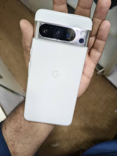 Google Pixel 8 Pro