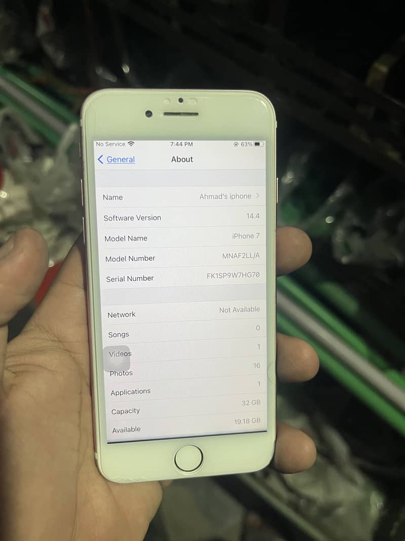 Apple iPhone 7 6