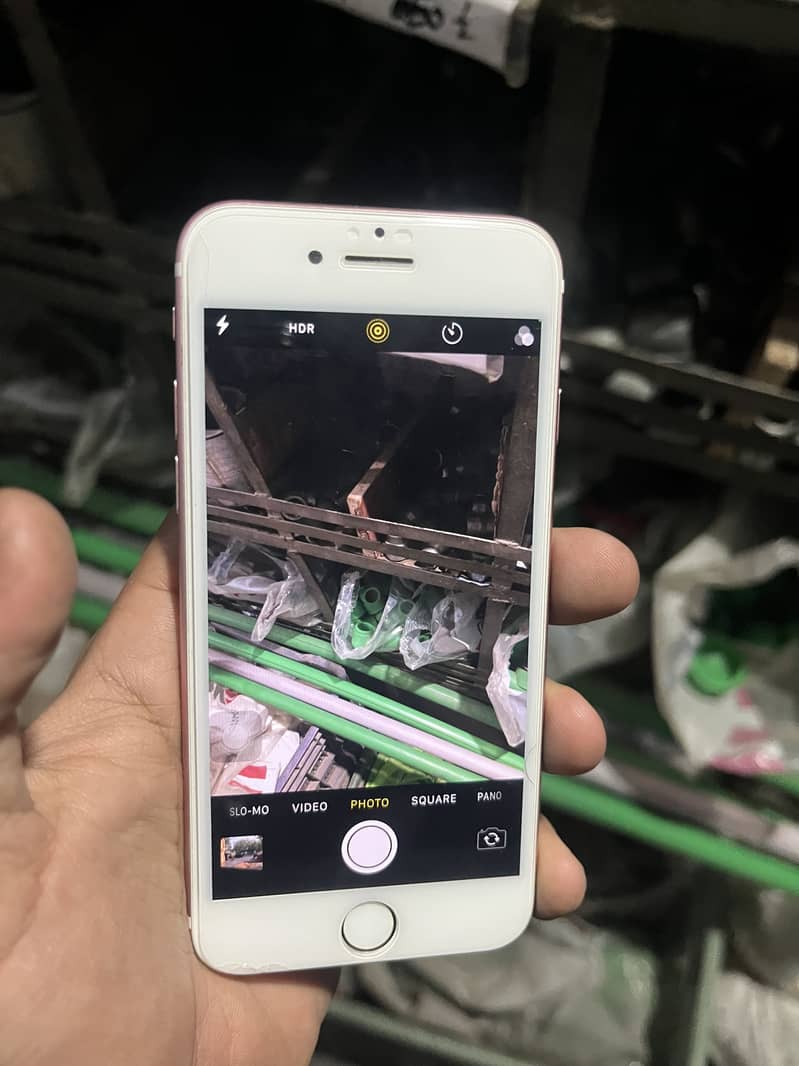 Apple iPhone 7 12