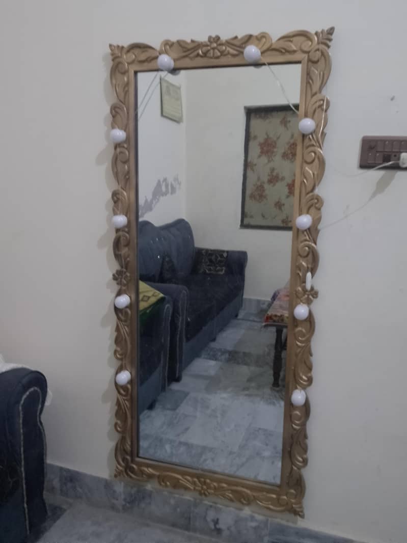 Mirror 0