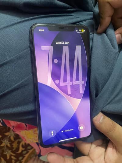 Apple iPhone 11 Pro Max 64 GB Vip condition with Box