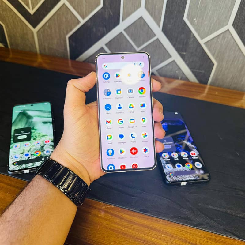 Google Pixel 8 2