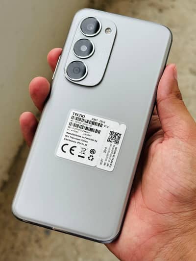 Tecno CAMON 40 Pro