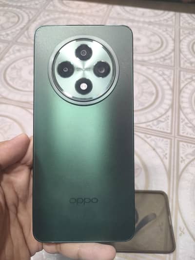 OPPO Reno 12f