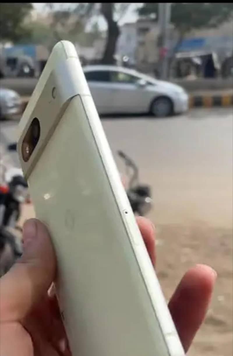 Google Pixel 7 2