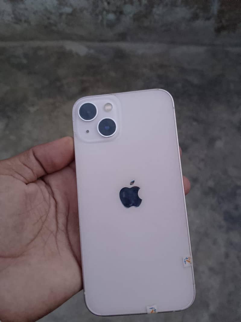 iPhone 13 0