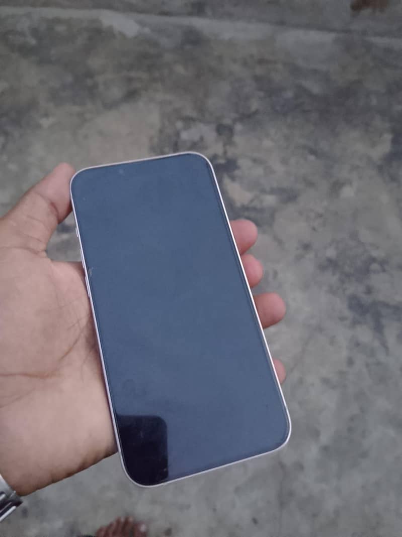 iPhone 13 2