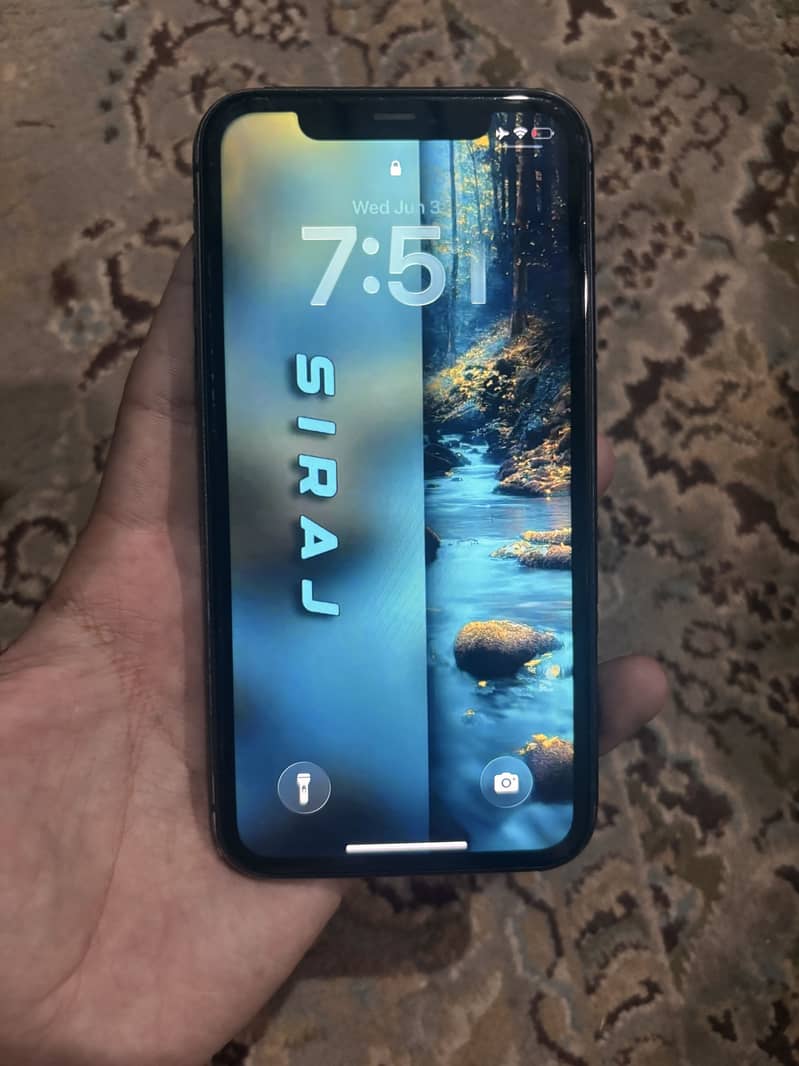 iPhone 11 3