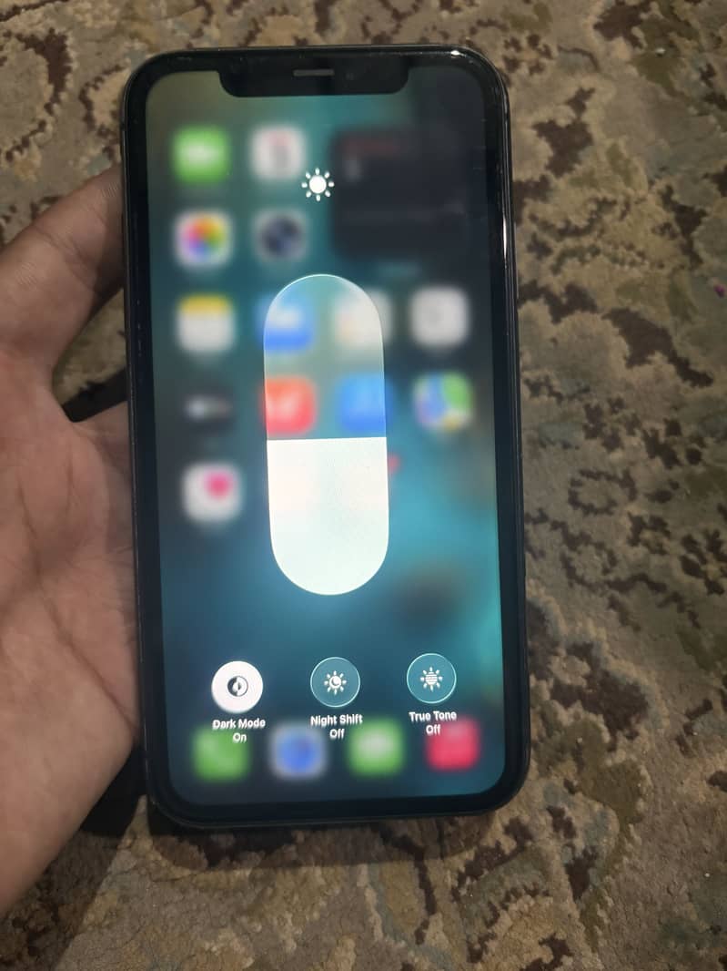 iPhone 11 7