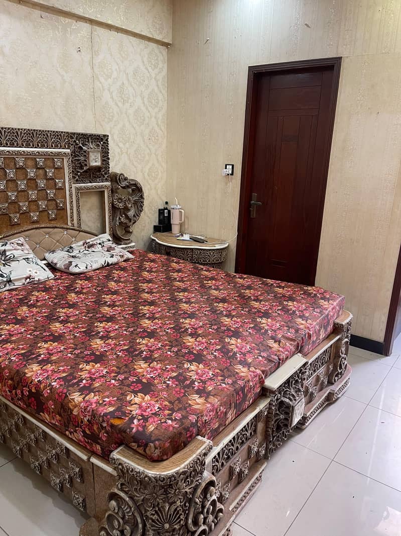 Bed plus side table 2