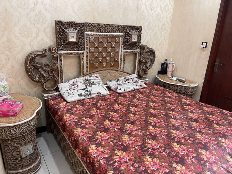 Bed plus side table 4
