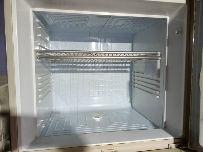 Orient Fridge 2