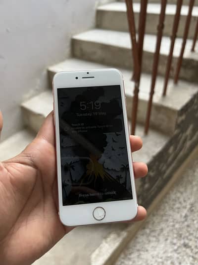 Apple iPhone 7