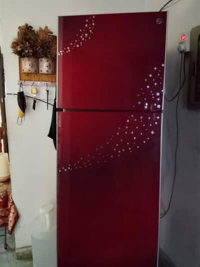 Pel refrigerator in good condition